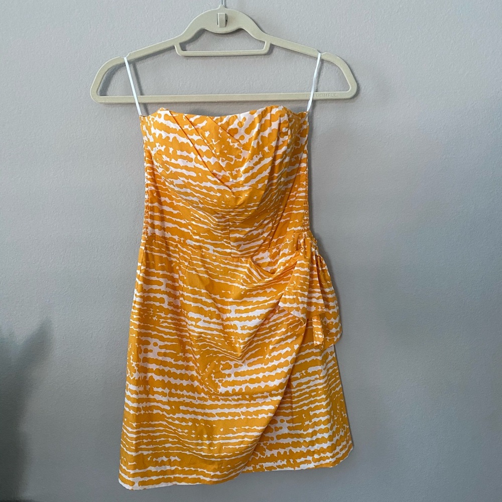 Yellow dress